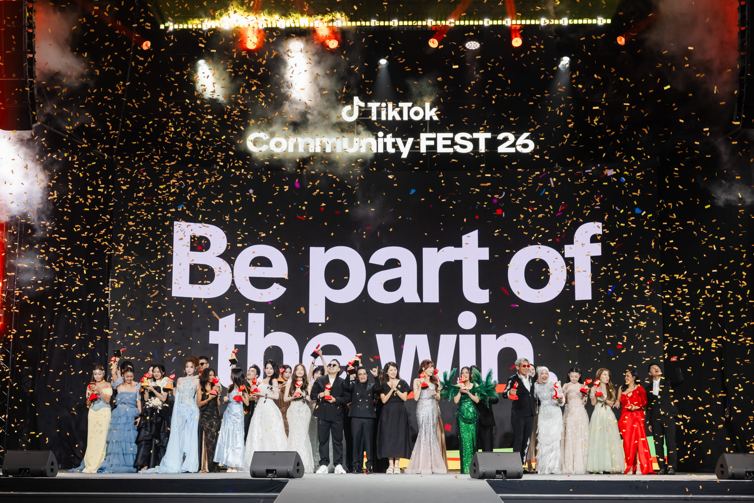ไอคอนสยาม ผนึกกำลัง TikTok LIVE และ ททท. จัด “TikTok LIVE Community Fest 2026” ตอกย้ำวิสัยทัศน์การเป็น Global Experiential Destination พลิกโฉมประสบการณ์รีเทลแห่งอนาคต ผ่านพลังคอมมูนิตี้และดิจิทัลแพลตฟอร์มระดับโลก